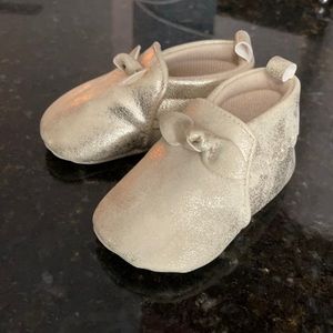 Infant girl shoes
